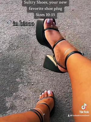 #plussize #plussizefashion #plussizeedition #plussizeshoes #heelsformen #shoes #heels #highheels #platforms #platformshoes #bigfeet #widefeet #widefit 