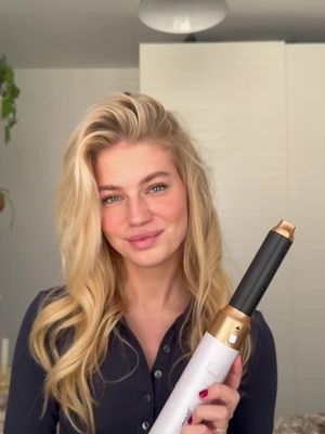 Unboxing de 5 in 1 airwrap van Livaliora 🎁 #fyp #fy #livaliora #trending #thermalbrush #hair #salonlook #beautytutorial 